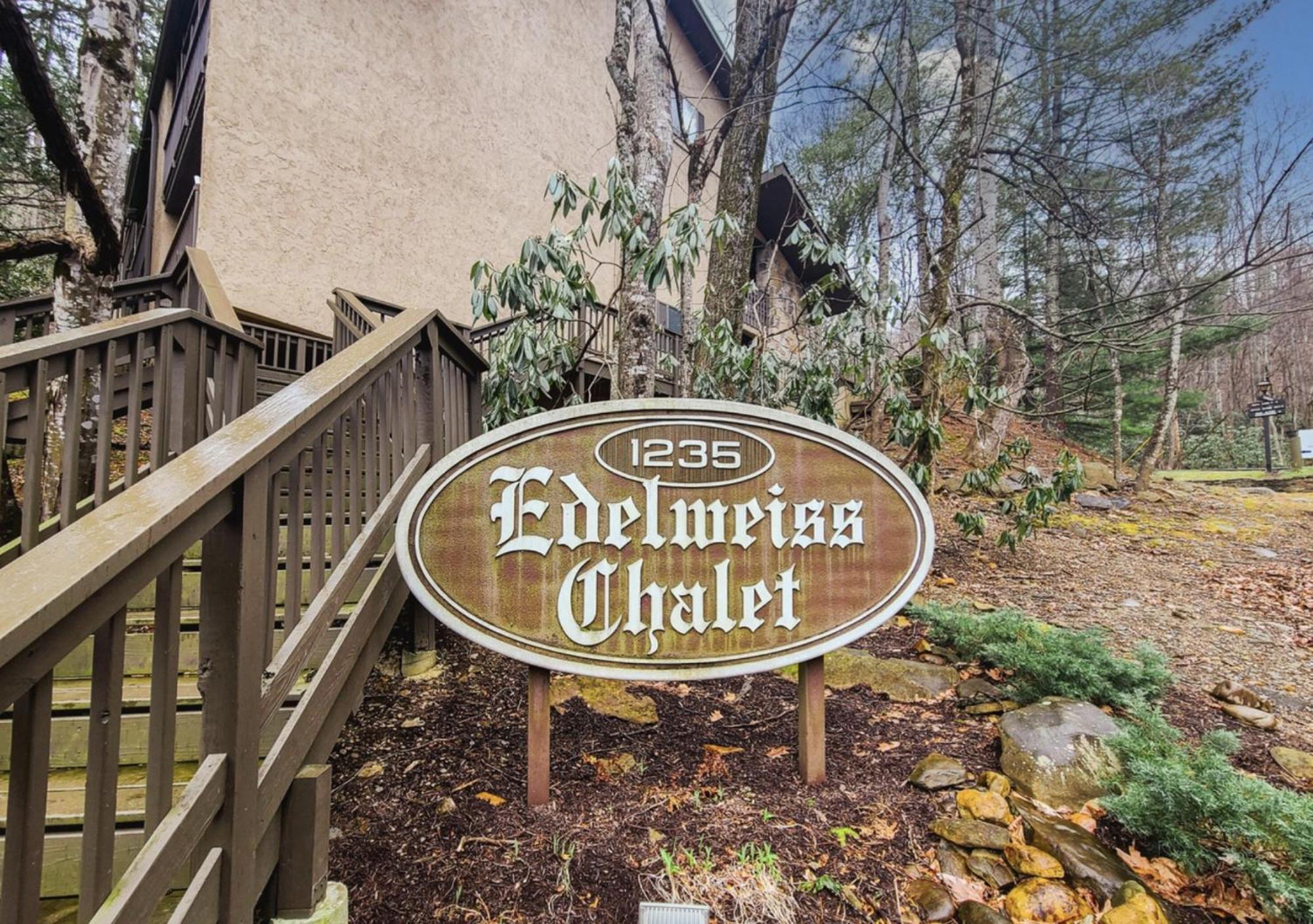 Obear Mountain Is A Newly Updated Condo In Chalet Village Of Gatlinburg! المظهر الخارجي الصورة