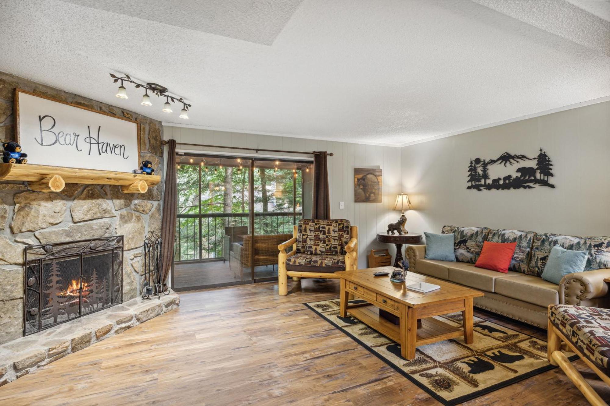 Obear Mountain Is A Newly Updated Condo In Chalet Village Of Gatlinburg! المظهر الخارجي الصورة